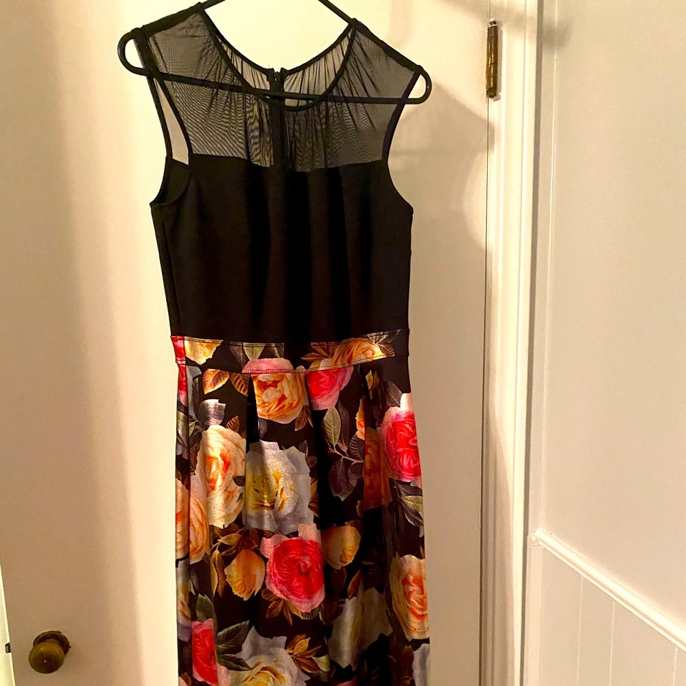 Brand:  Enfocus Studio Dress -Size 10 -black floral bottom w/partially sheer top